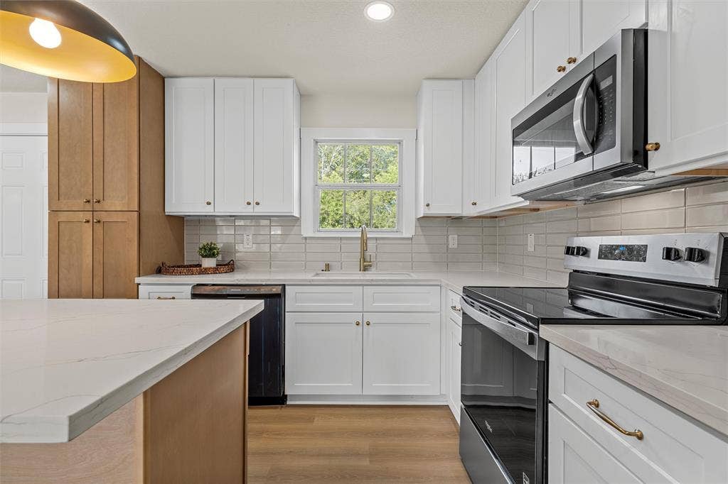 4617 Cole Avenue, Waco, TX 76710 4617 Cole Avenue, Waco, TX 76710