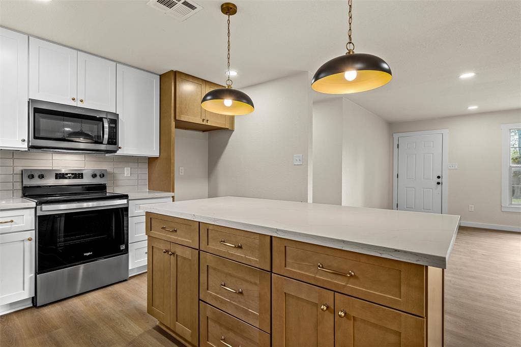 4617 Cole Avenue, Waco, TX 76710 4617 Cole Avenue, Waco, TX 76710