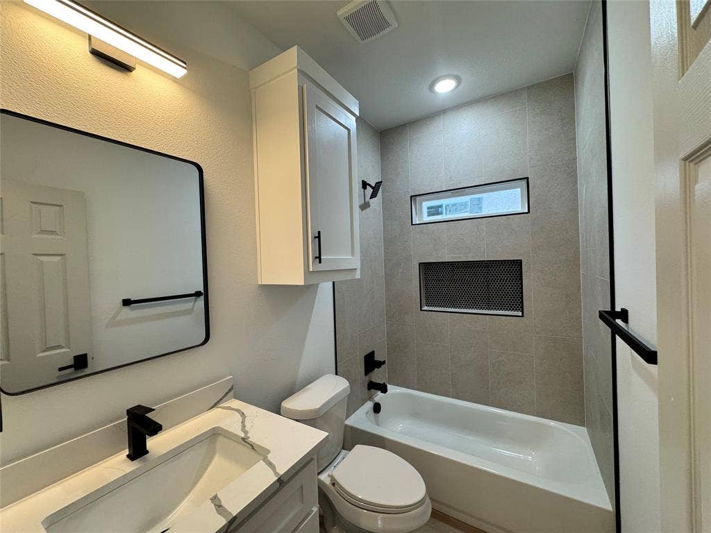 2916 Hemphill Street, Greenville, TX 75401 2916 Hemphill Street, Greenville, TX 75401