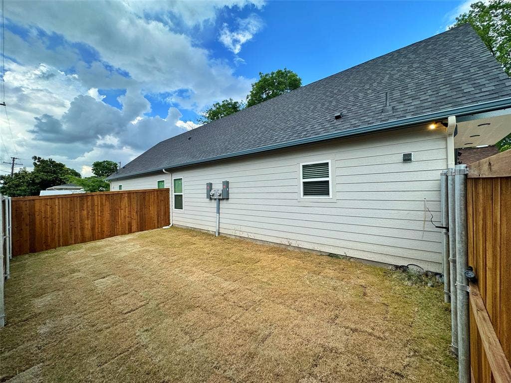 2916 Hemphill Street, Greenville, TX 75401 2916 Hemphill Street, Greenville, TX 75401