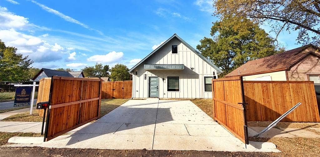 2916 Hemphill Street, Greenville, TX 75401 Unit A