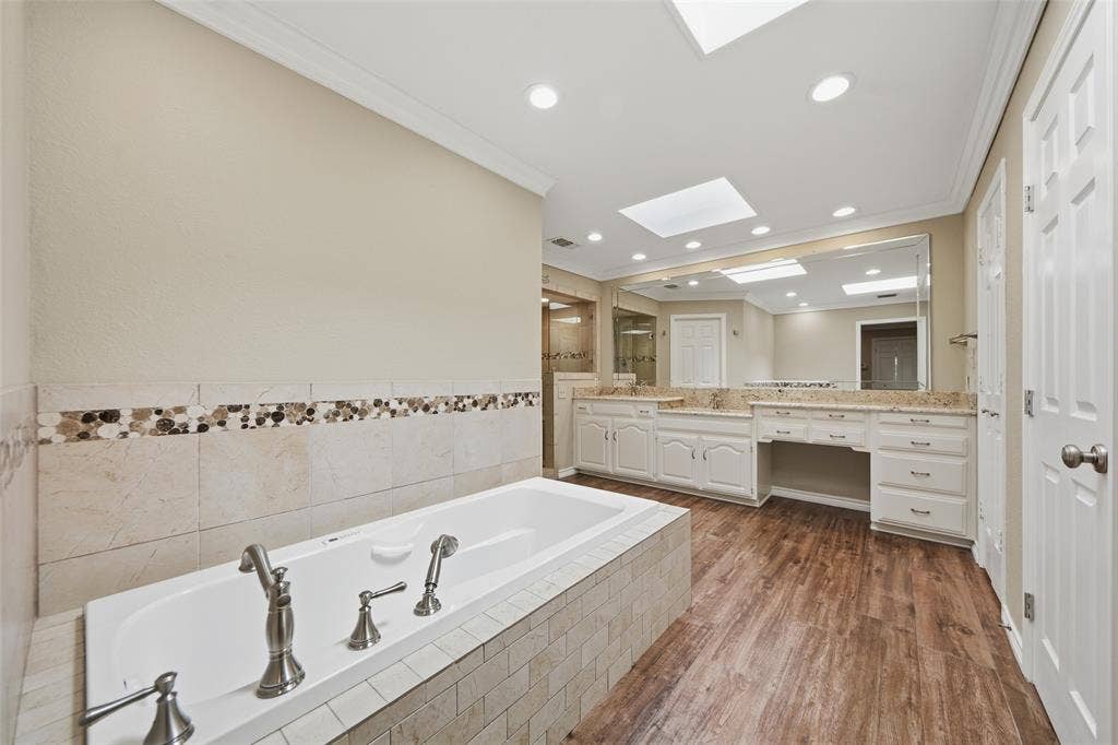 6204 Liberty Hill, Dallas, TX 75248 6204 Liberty Hill, Dallas, TX 75248