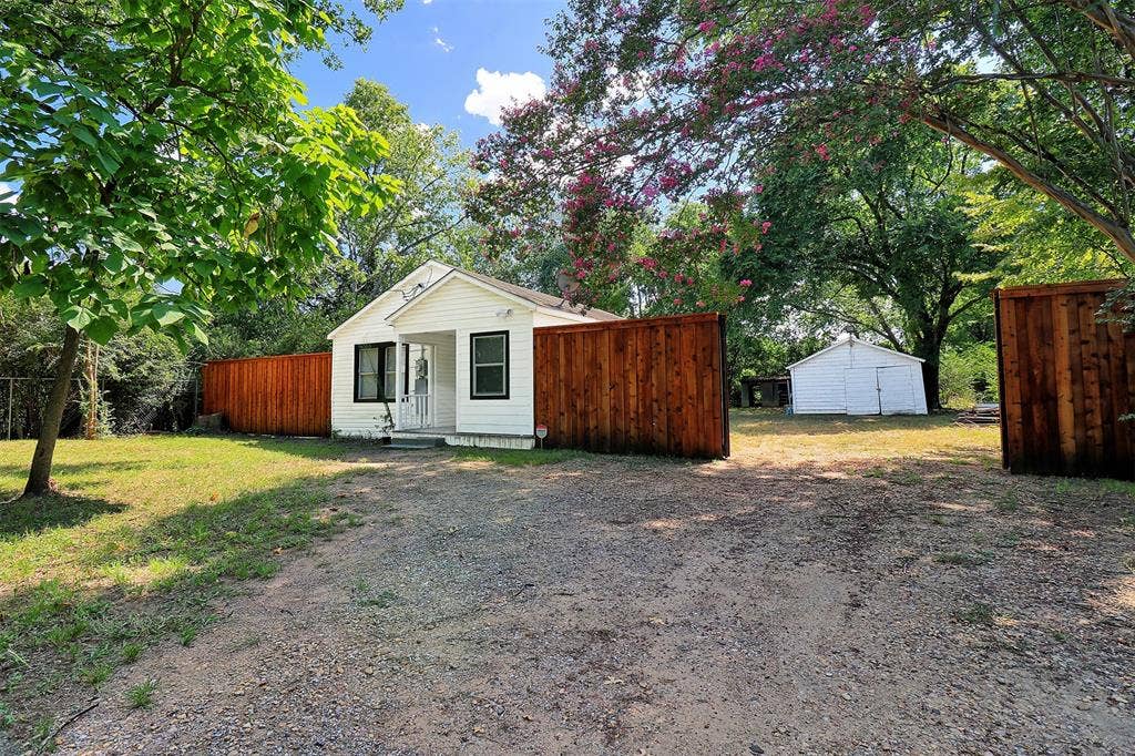 1635 Trout Road, Hutchins, TX 75141