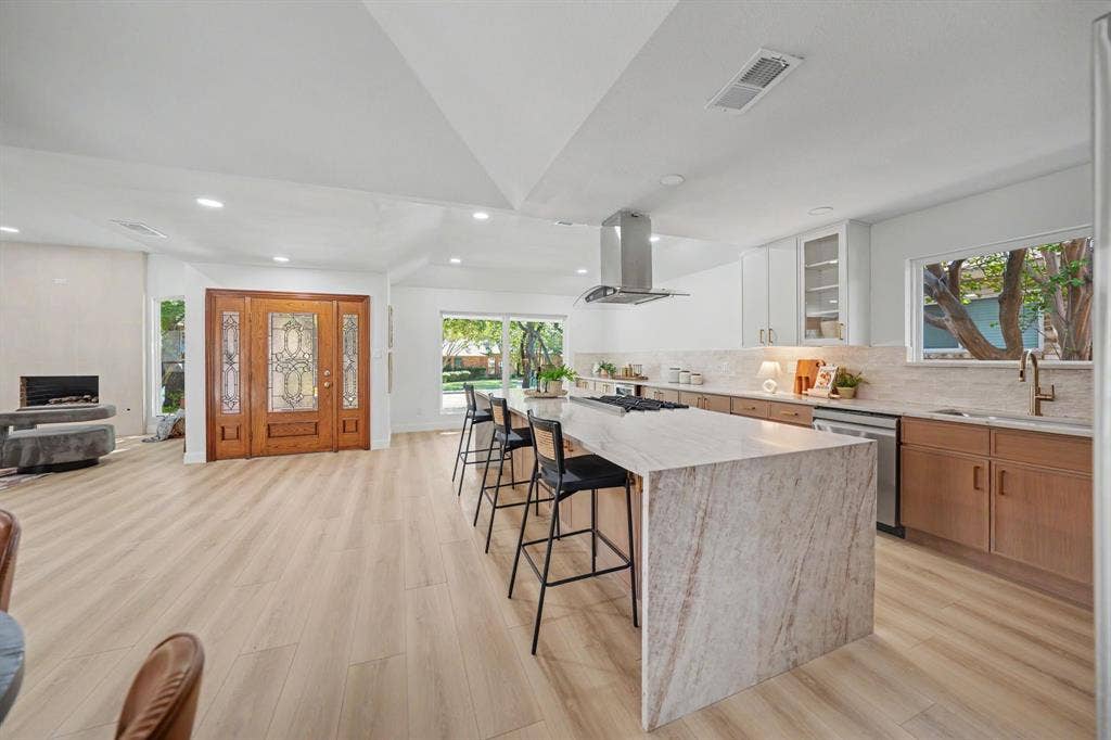 7203 Duffield Drive, Dallas, TX 75248 7203 Duffield Drive, Dallas, TX 75248