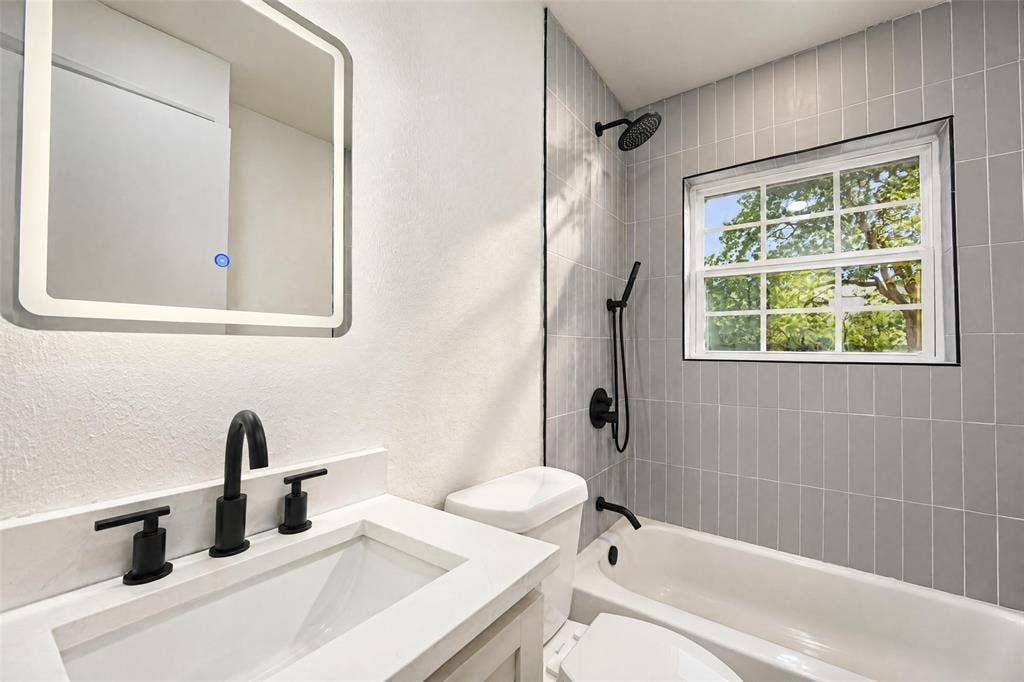 405 Avenue C, Seagoville, TX 75159 405 Avenue C, Seagoville, TX 75159