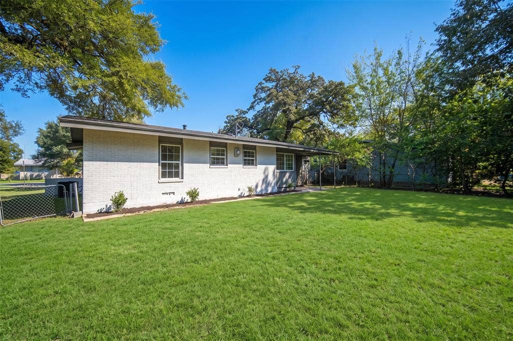 405 Avenue C, Seagoville, TX 75159 405 Avenue C, Seagoville, TX 75159