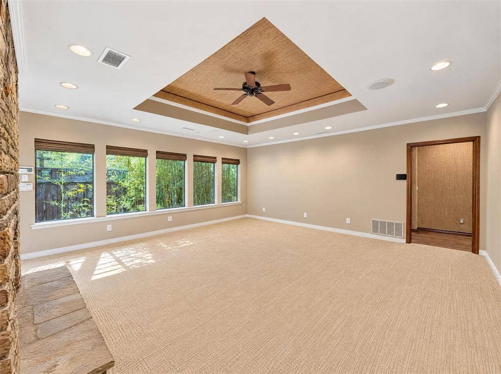 7266 Lupton Circle, Dallas, TX 75225