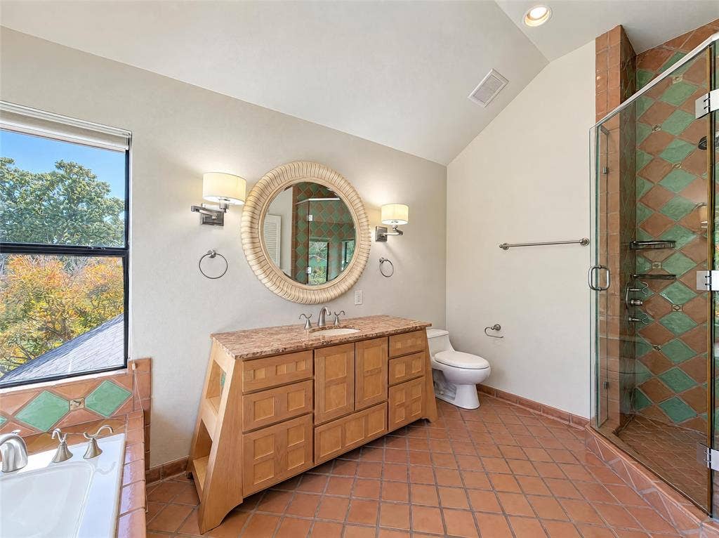 7266 Lupton Circle, Dallas, TX 75225