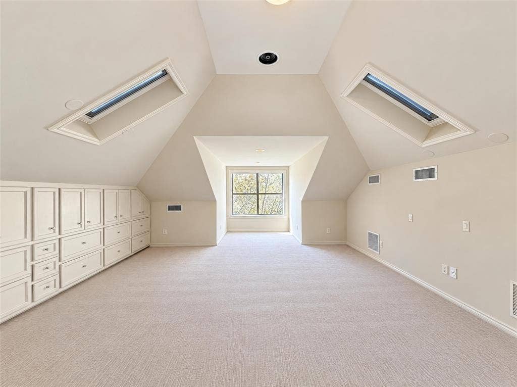 7266 Lupton Circle, Dallas, TX 75225