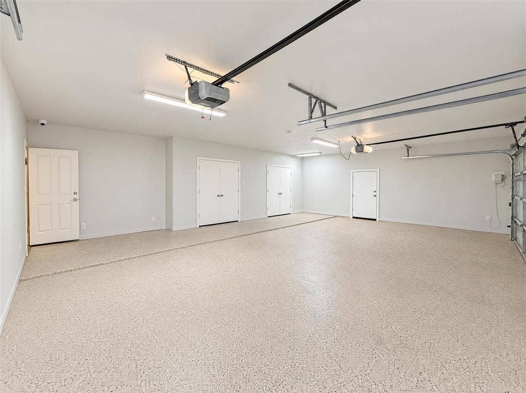 7266 Lupton Circle, Dallas, TX 75225