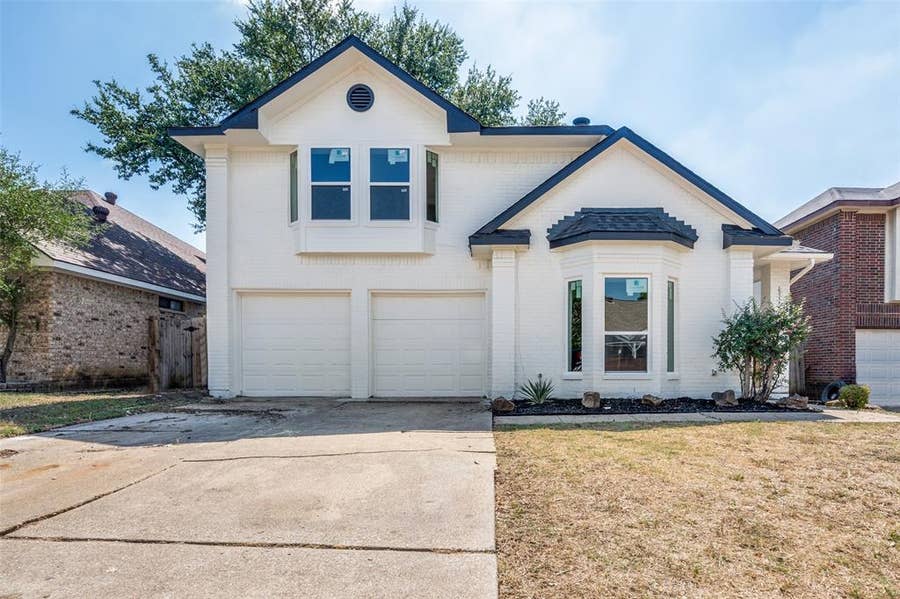Property photo for 838 Cornfield Drive, Arlington, TX