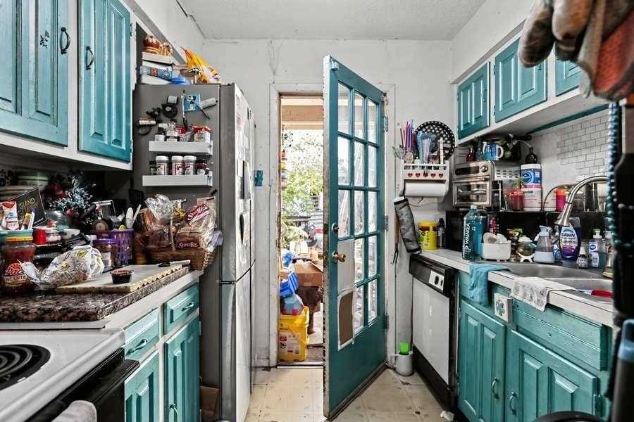531 Arborview Drive, Garland, TX 75043 531 Arborview Drive, Garland, TX 75043