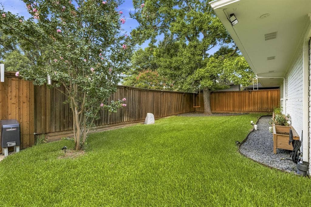 7429 Tangleglen Drive, Dallas, TX 75248 7429 Tangleglen Drive, Dallas, TX 75248