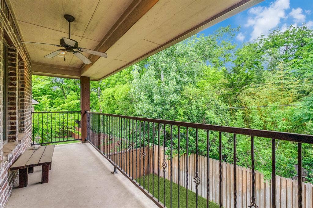 2242 Forest Hollow Park, Dallas, TX 75228 2242 Forest Hollow Park, Dallas, TX 75228