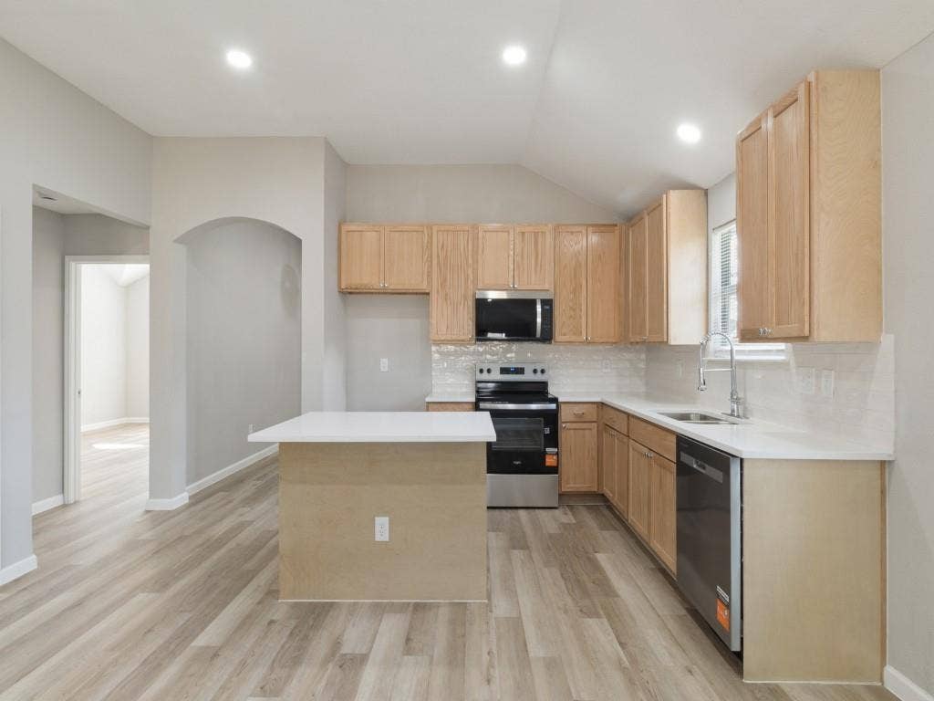 9613 Brierwyck Drive, Dallas, TX 75217 9613 Brierwyck Drive, Dallas, TX 75217