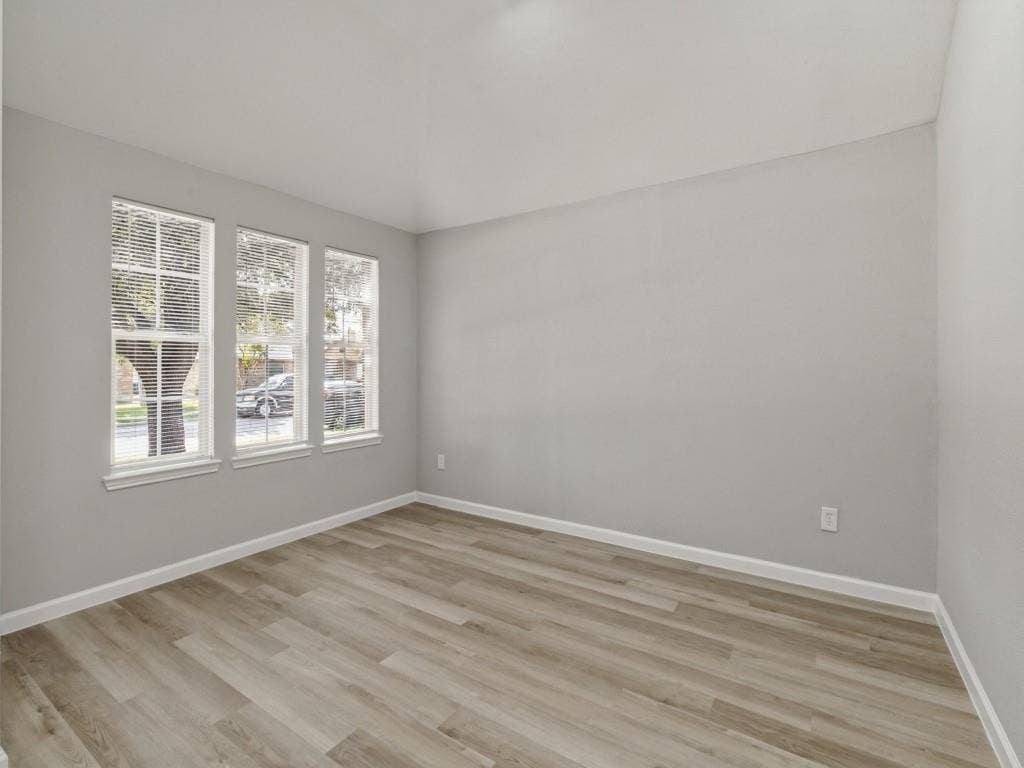 9613 Brierwyck Drive, Dallas, TX 75217 9613 Brierwyck Drive, Dallas, TX 75217