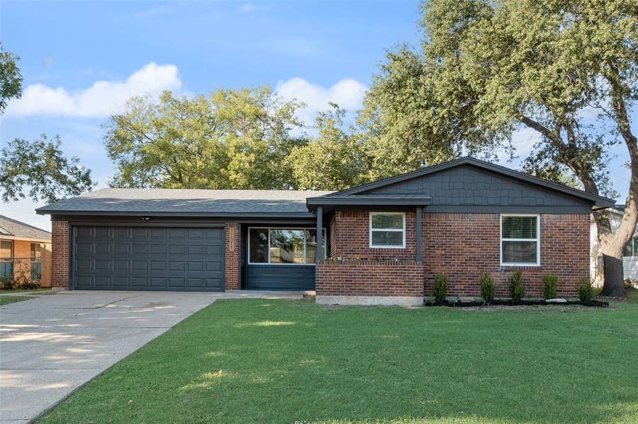 Property photo for 11311 Dalron Drive, Dallas, TX