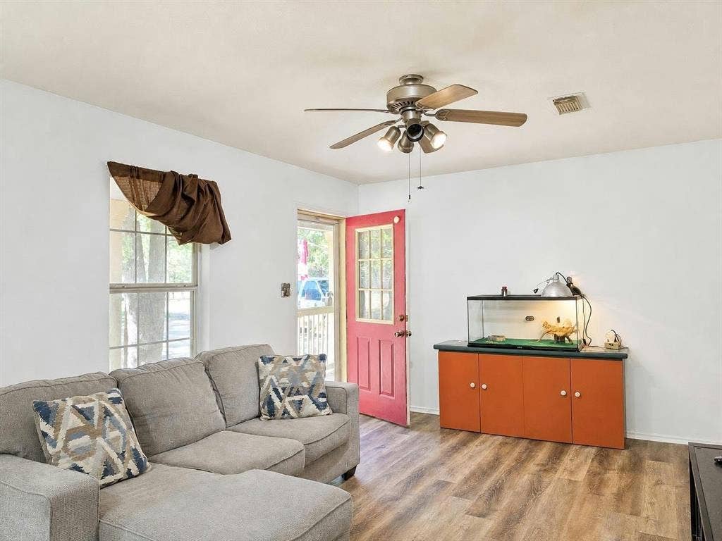 9735 Richardson Rd, Athens, TX 75752 9735 Richardson Rd, Athens, TX 75752