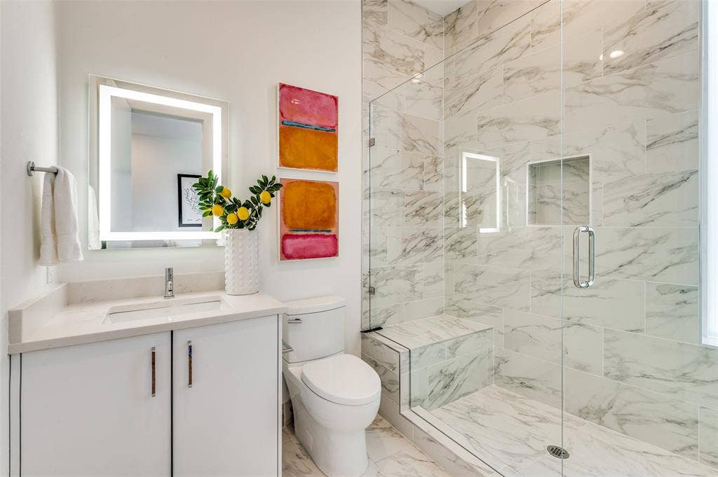 426 W 9th Street, #104, Dallas, TX 75208