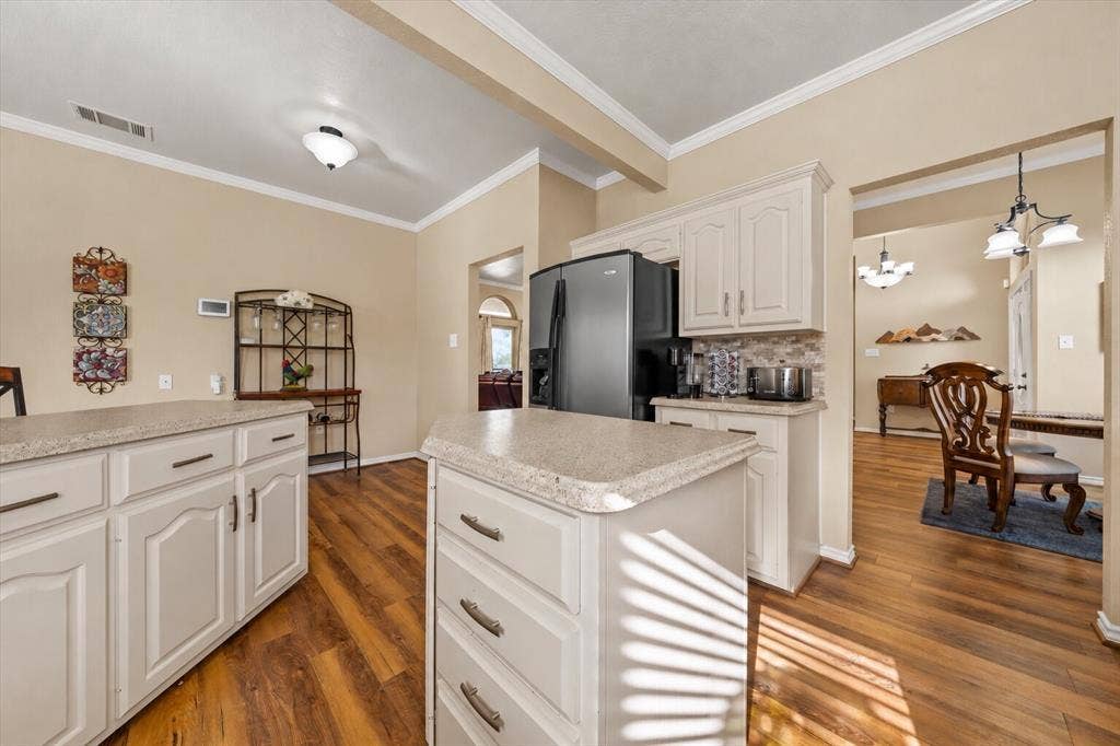 525 Taylor Oaks Drive, Waco, TX 76705 525 Taylor Oaks Drive, Waco, TX 76705