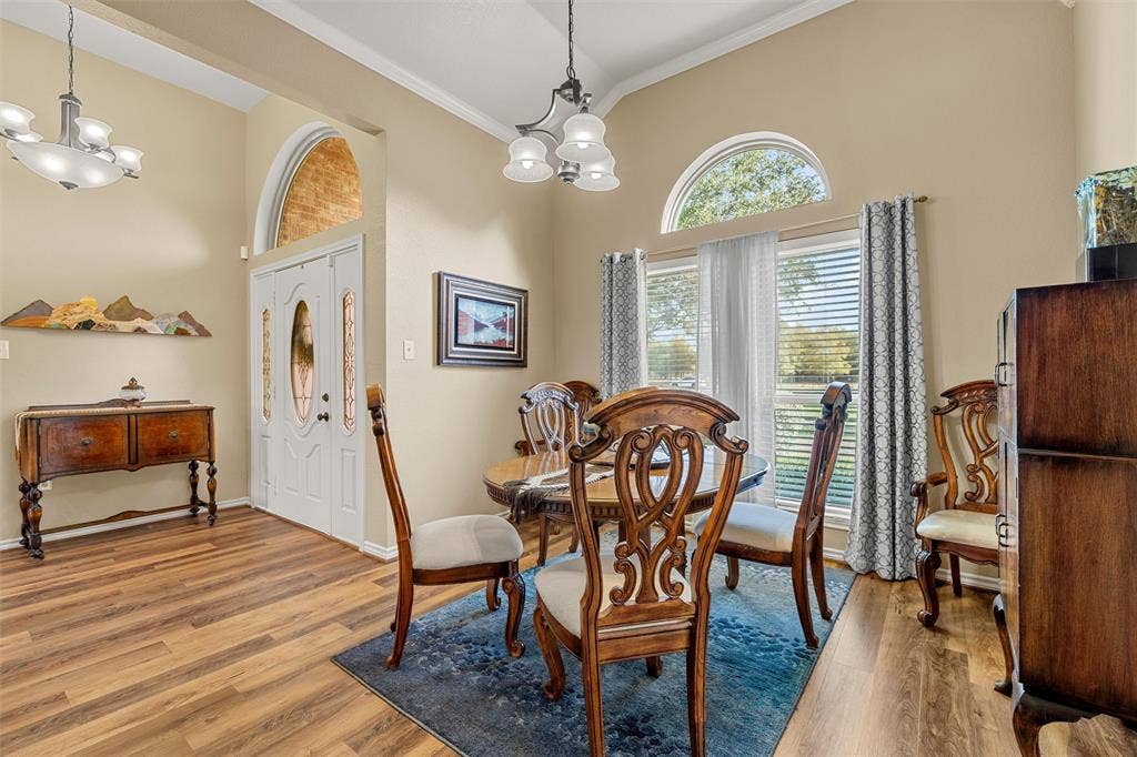 525 Taylor Oaks Drive, Waco, TX 76705 525 Taylor Oaks Drive, Waco, TX 76705
