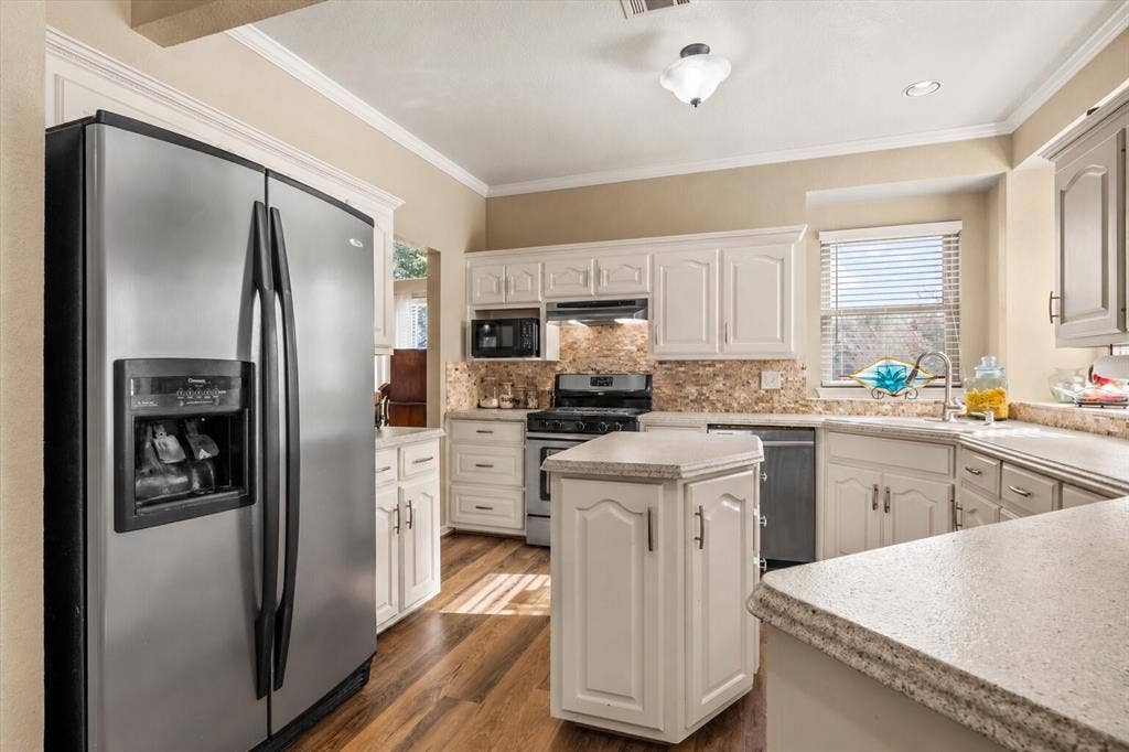 525 Taylor Oaks Drive, Waco, TX 76705 525 Taylor Oaks Drive, Waco, TX 76705