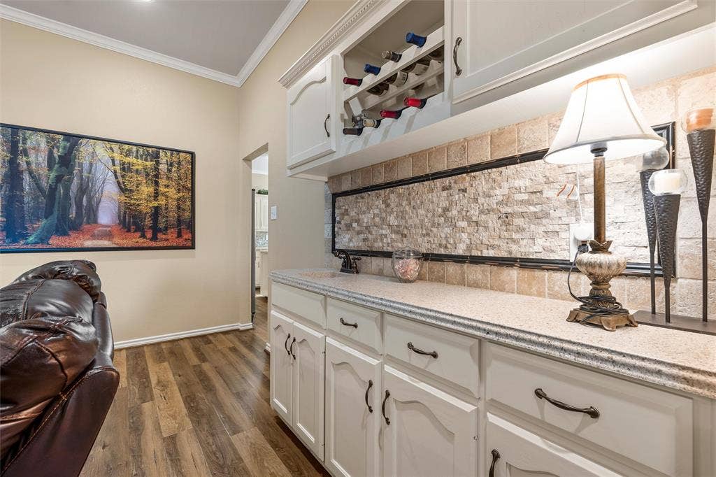 525 Taylor Oaks Drive, Waco, TX 76705 525 Taylor Oaks Drive, Waco, TX 76705