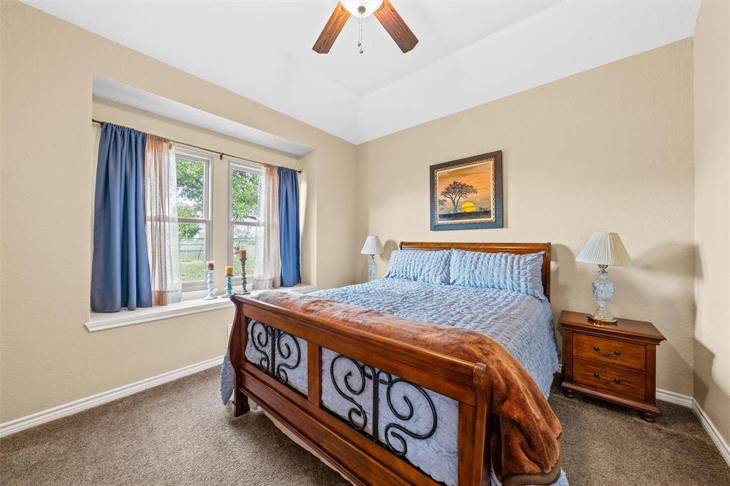 525 Taylor Oaks Drive, Waco, TX 76705 525 Taylor Oaks Drive, Waco, TX 76705