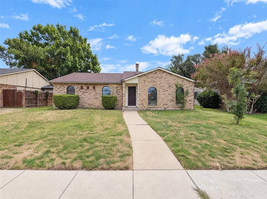 Property photo for 3214 Rose Hill Road, Carrollton, TX
