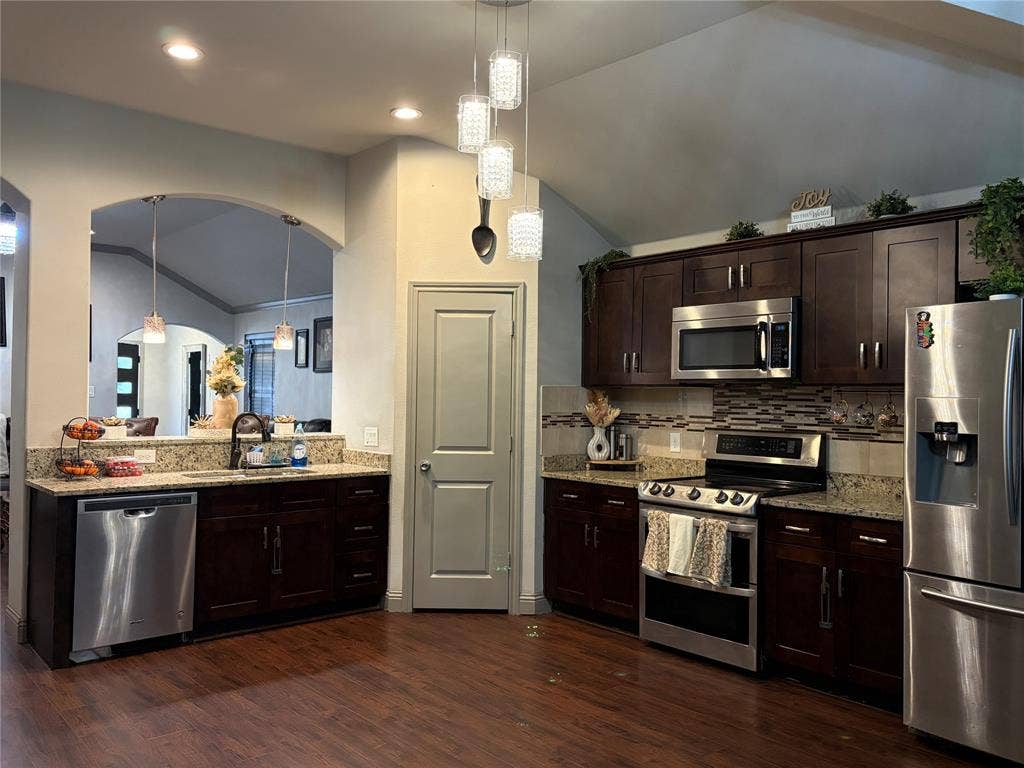 2810 Britton Drive, Dallas, TX 75216 2810 Britton Drive, Dallas, TX 75216