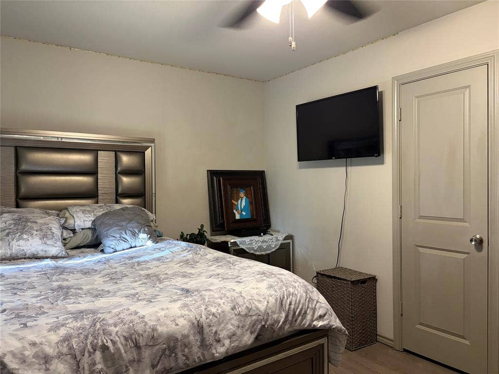 2810 Britton Drive, Dallas, TX 75216 2810 Britton Drive, Dallas, TX 75216