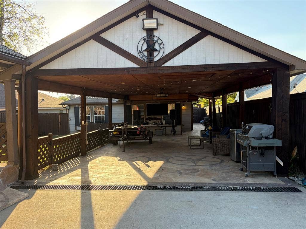 2810 Britton Drive, Dallas, TX 75216 2810 Britton Drive, Dallas, TX 75216