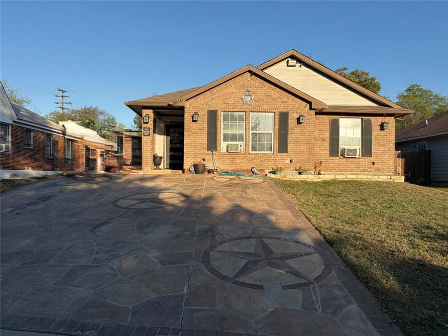Property photo for 2810 Britton Drive, Dallas, TX