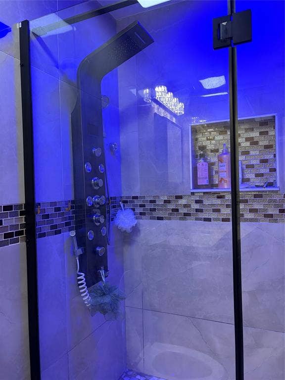 2810 Britton Drive, Dallas, TX 75216 2810 Britton Drive, Dallas, TX 75216