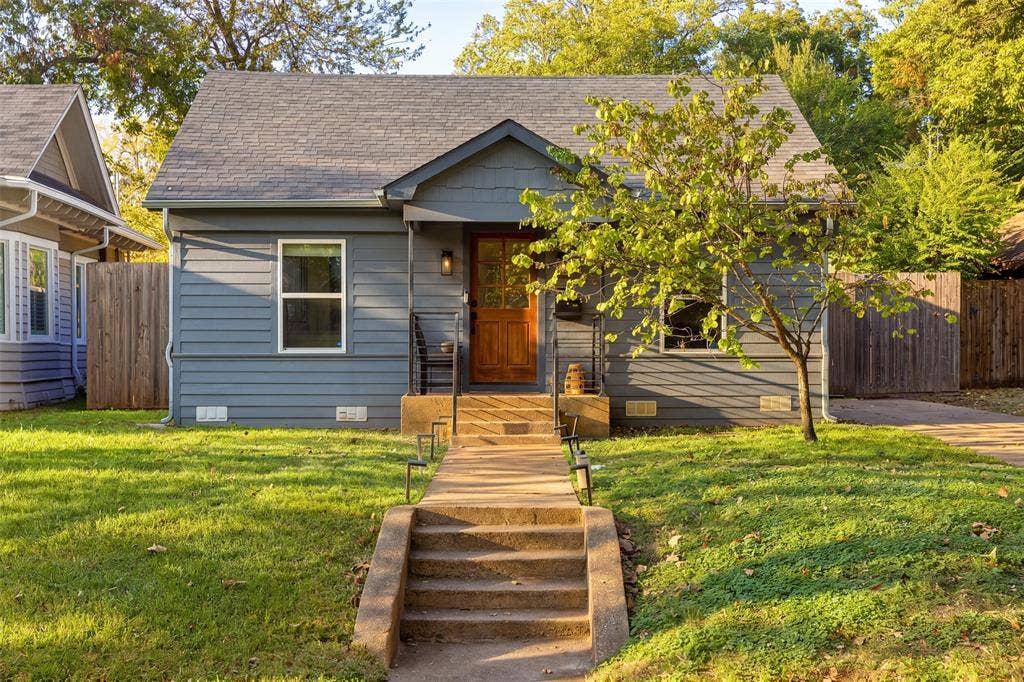 217 N Waverly Drive, Dallas, TX 75208 217 N Waverly Drive, Dallas, TX 75208