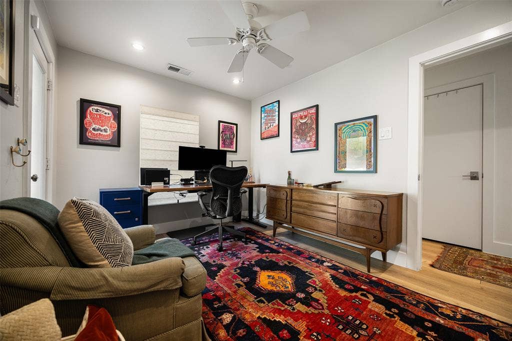 217 N Waverly Drive, Dallas, TX 75208 217 N Waverly Drive, Dallas, TX 75208