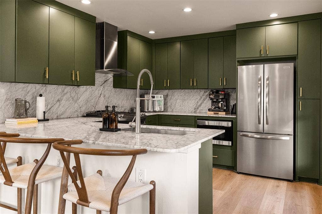 217 N Waverly Drive, Dallas, TX 75208 217 N Waverly Drive, Dallas, TX 75208