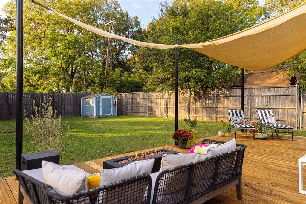 217 N Waverly Drive, Dallas, TX 75208 217 N Waverly Drive, Dallas, TX 75208