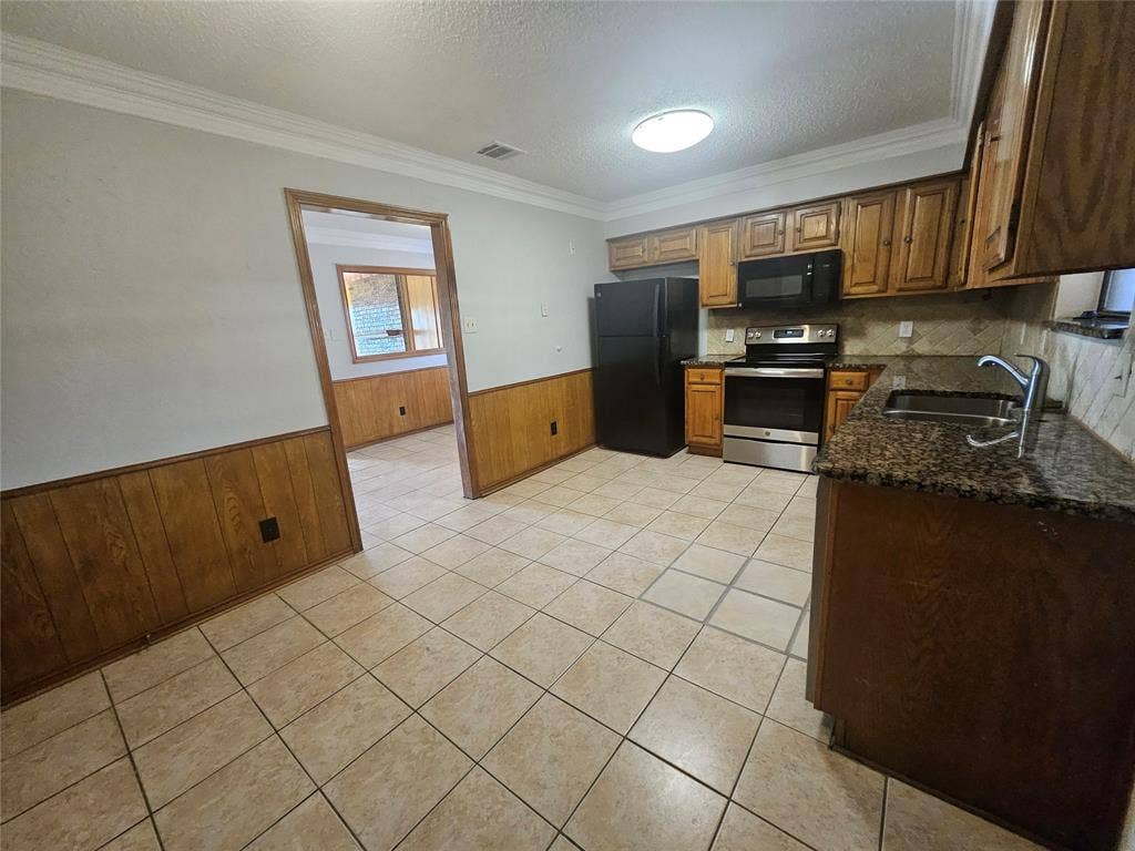 2008 Cottonwood Road, Carrollton, TX 75006 2008 Cottonwood Road, Carrollton, TX 75006