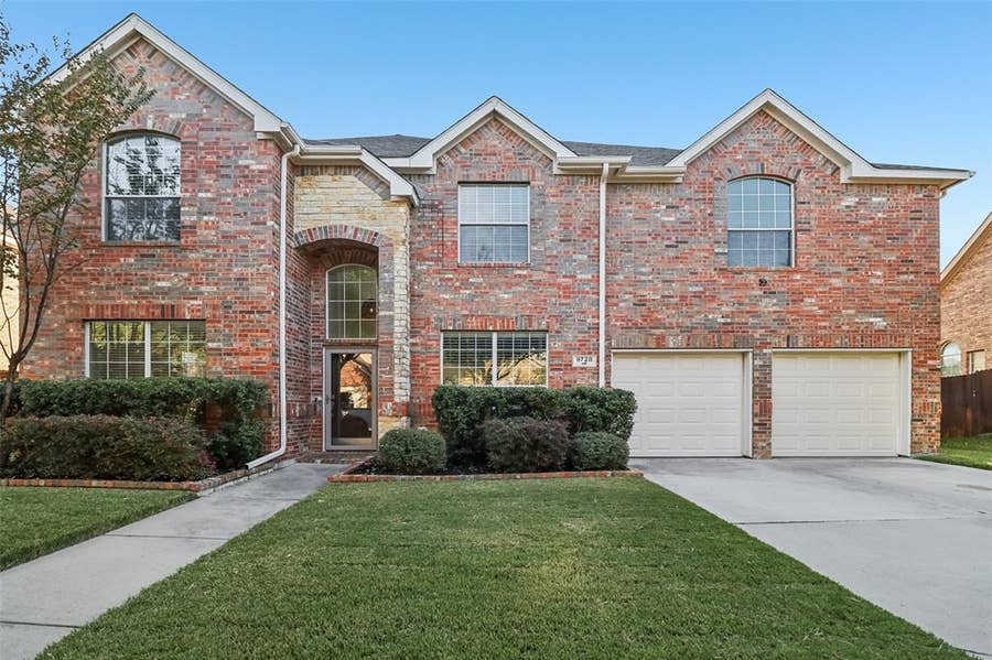 Property photo for 9728 Lacey Lane, Fort Worth, TX