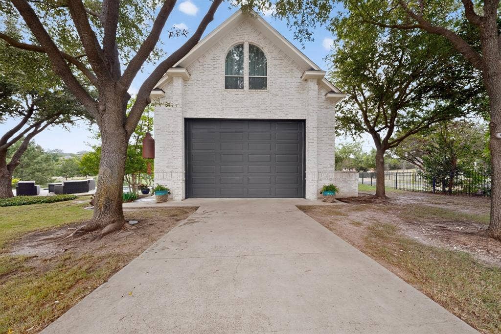 3406 Sundance Court, Granbury, TX 76049 3406 Sundance Court, Granbury, TX 76049
