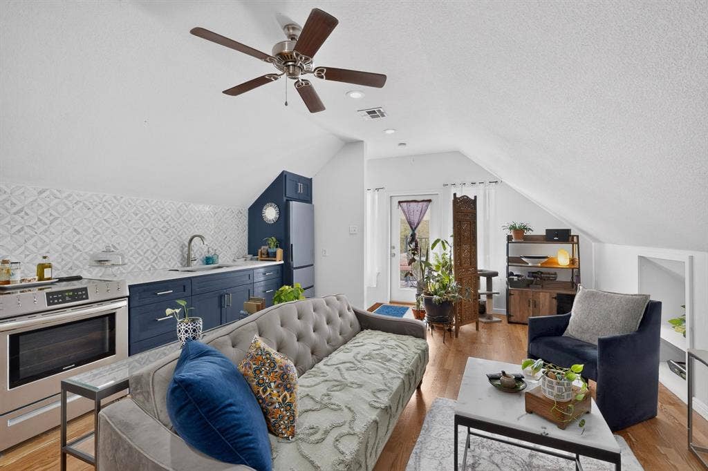 3406 Sundance Court, Granbury, TX 76049 3406 Sundance Court, Granbury, TX 76049