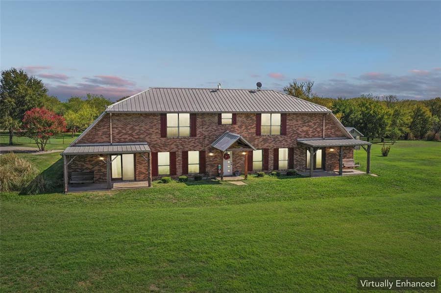 Property photo for 7078 Indian Wells Road, Sanger, TX