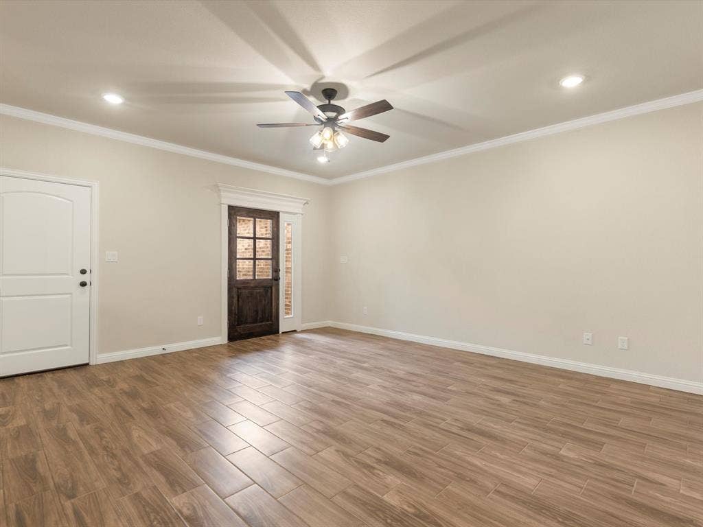 217 Honor Code Place, Granbury, TX 76049