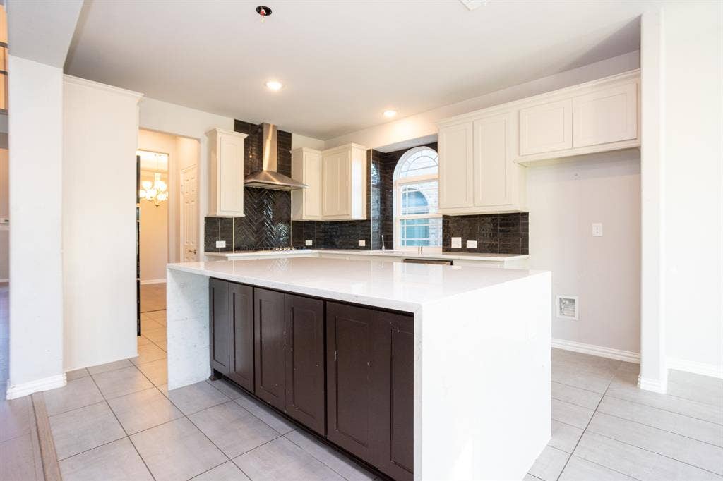 806 Lawndale Street, Celina, TX 75009 806 Lawndale Street, Celina, TX 75009