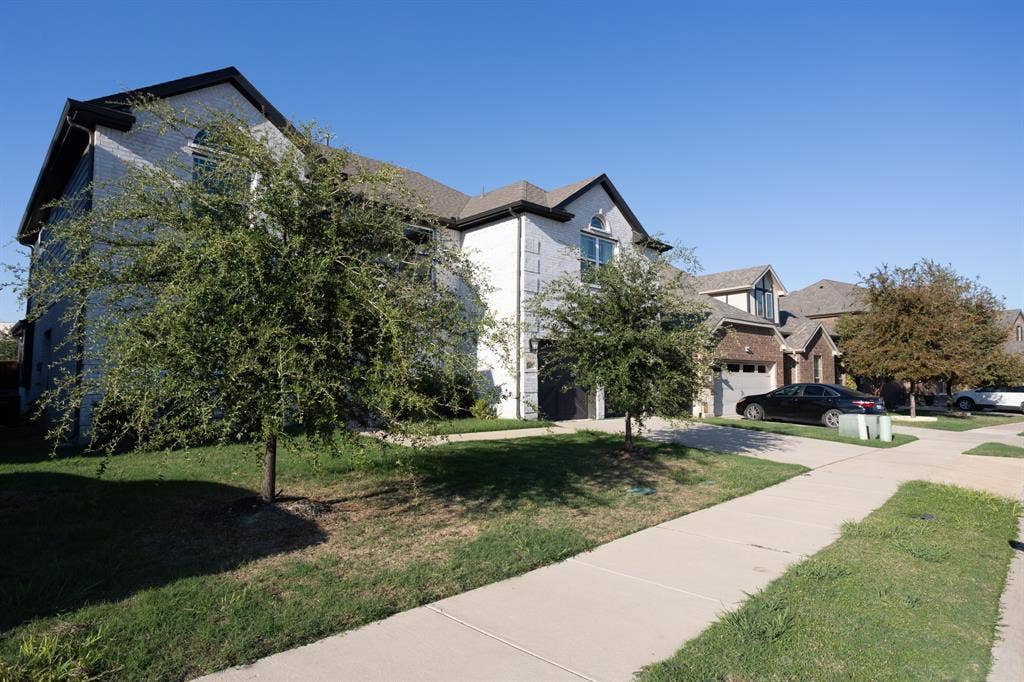 806 Lawndale Street, Celina, TX 75009 806 Lawndale Street, Celina, TX 75009
