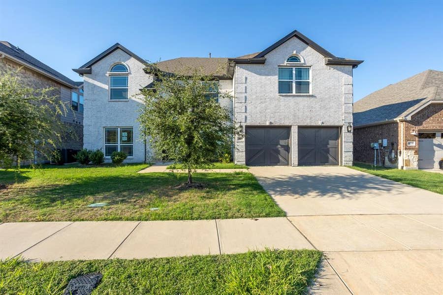 Property photo for 806 Lawndale Street, Celina, TX