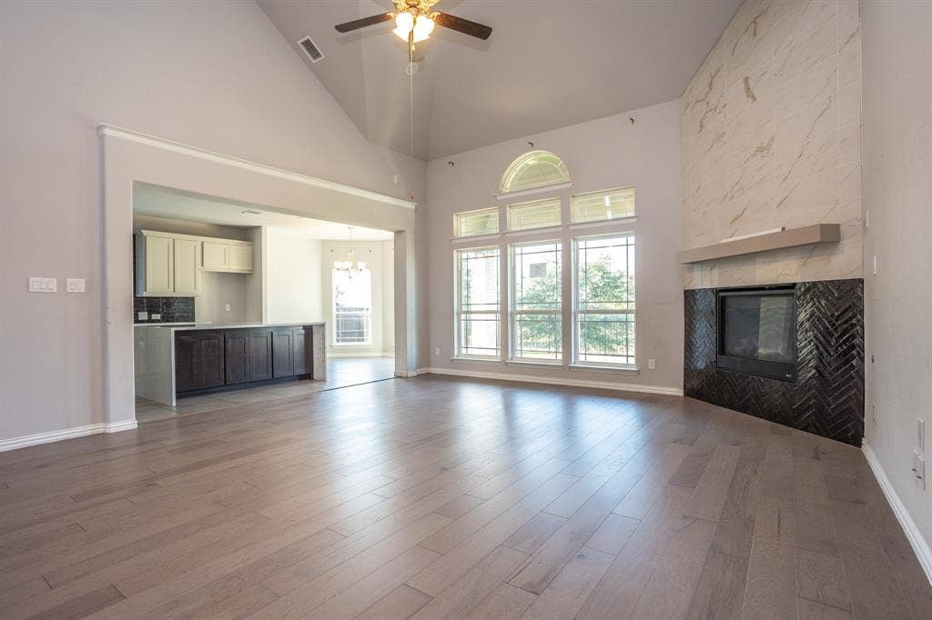 806 Lawndale Street, Celina, TX 75009 806 Lawndale Street, Celina, TX 75009