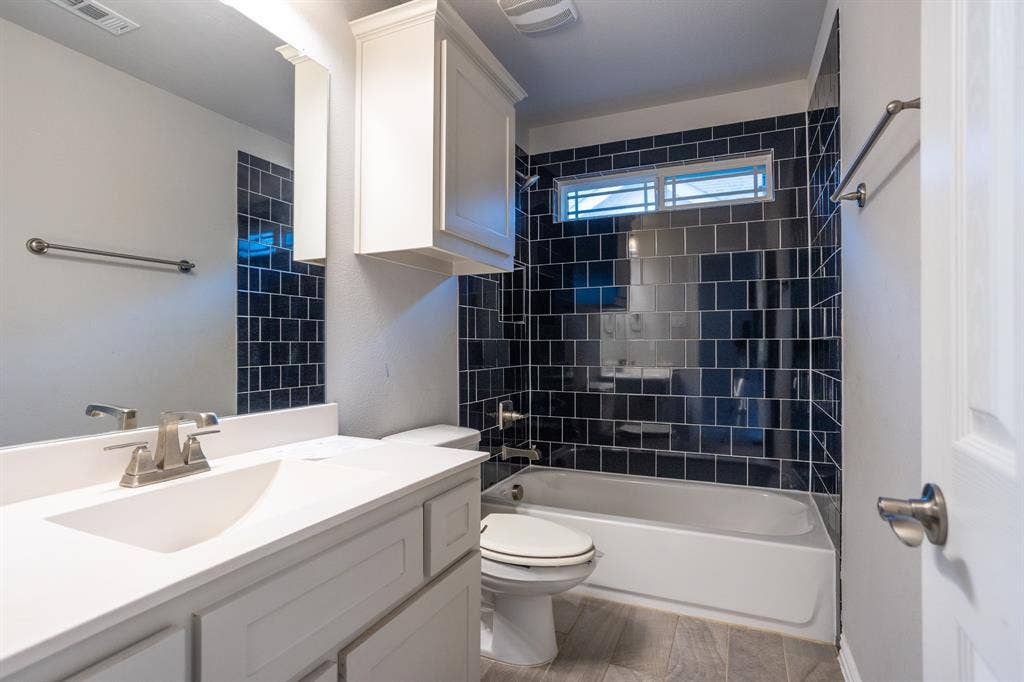 806 Lawndale Street, Celina, TX 75009 806 Lawndale Street, Celina, TX 75009