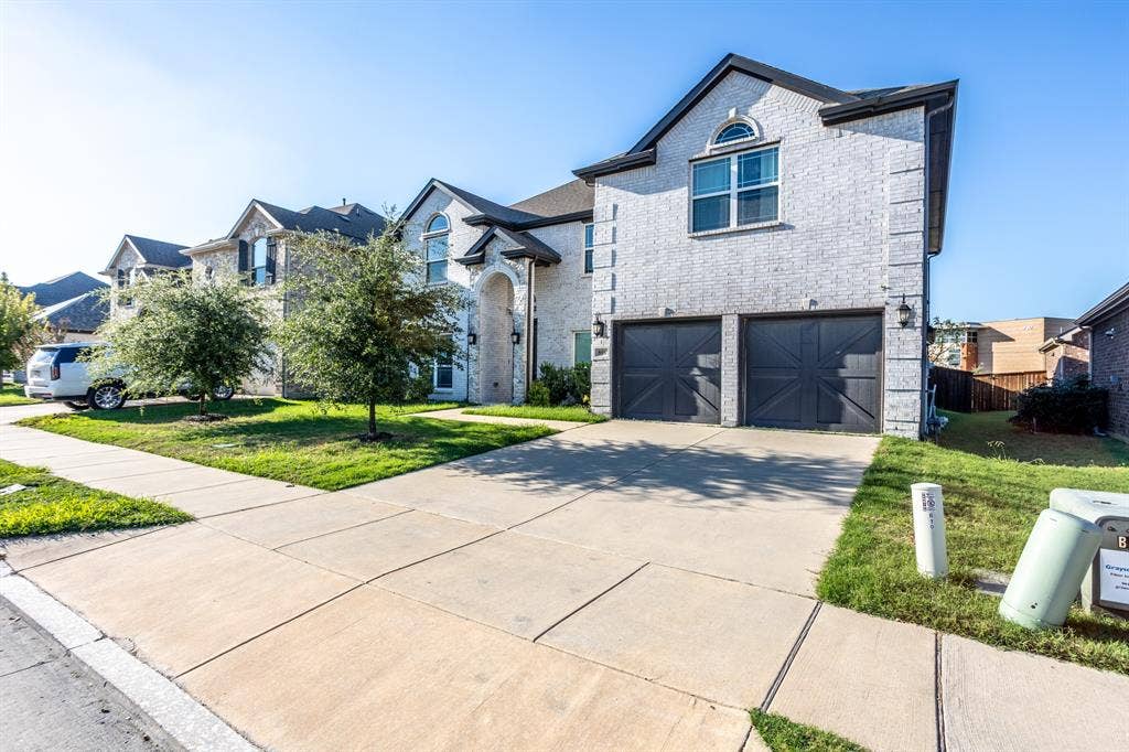 806 Lawndale Street, Celina, TX 75009 806 Lawndale Street, Celina, TX 75009